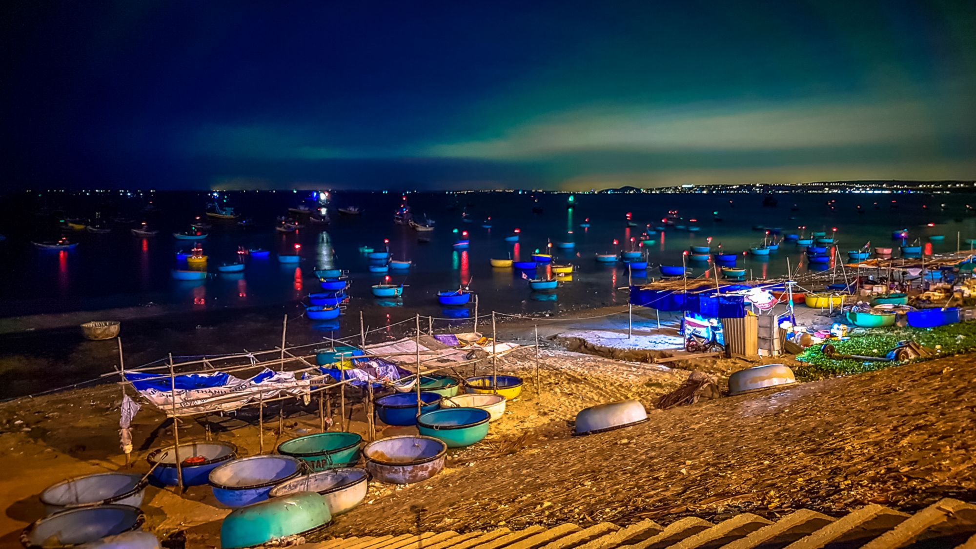 Thuyen Thung - Pham An Duong