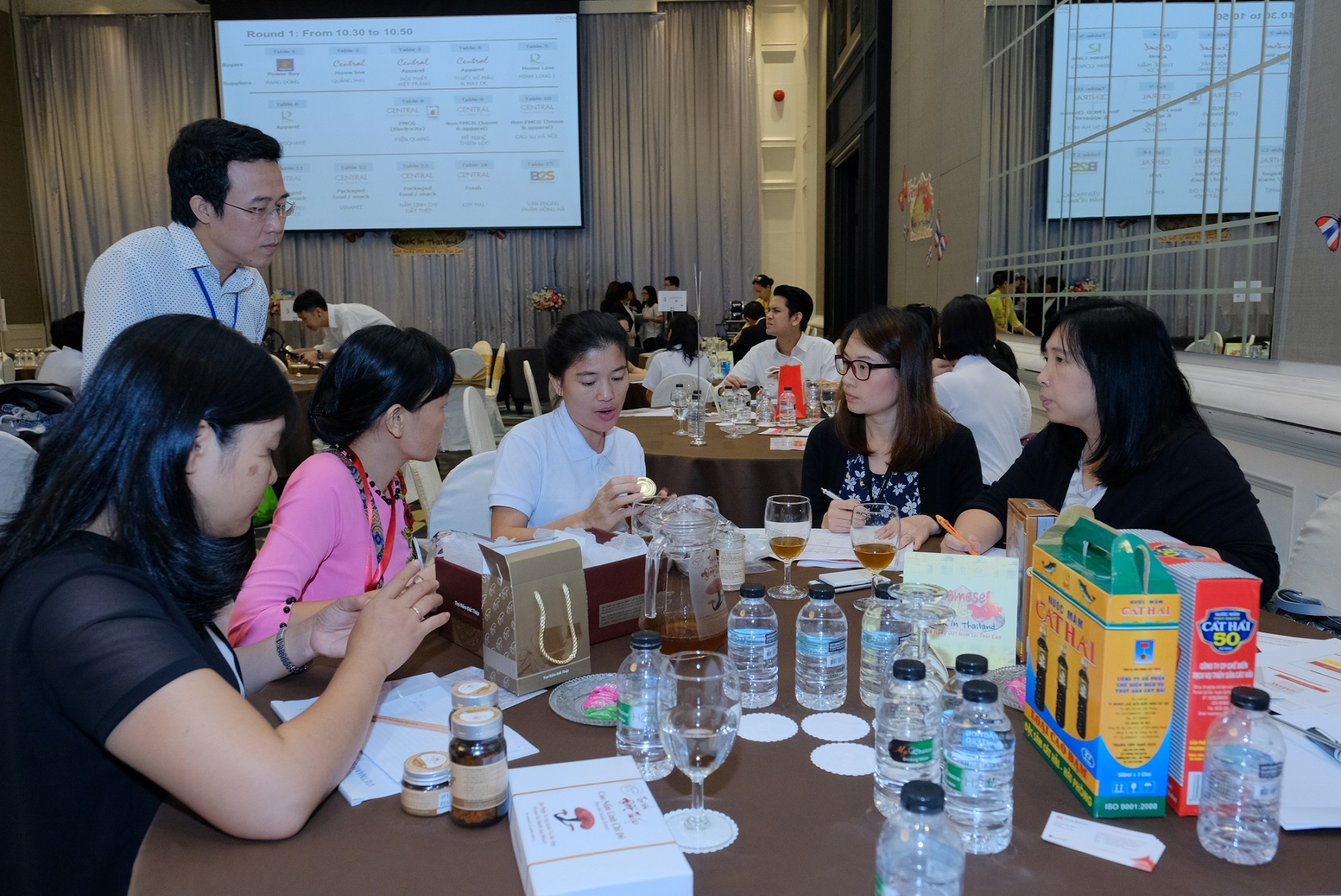 Doanh nghiep Viet Nam tham gia ket noi cung cau tim kiem co hoi gioi thieu hang Viet Nam den nguoi tieu dung Thai Lan - 02