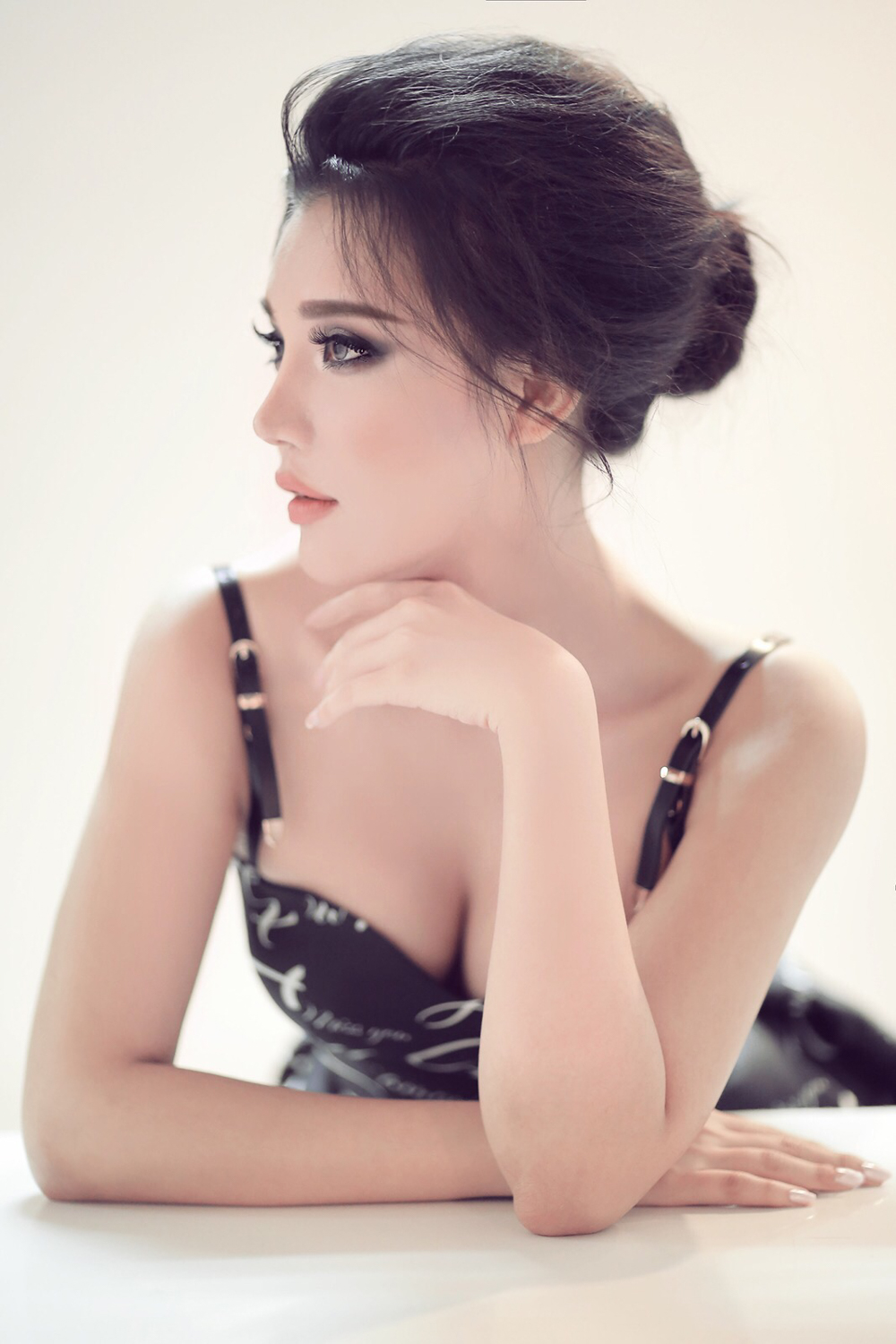 Sieu-mau-goc-Viet-Jenny-Le-Nguyen-01