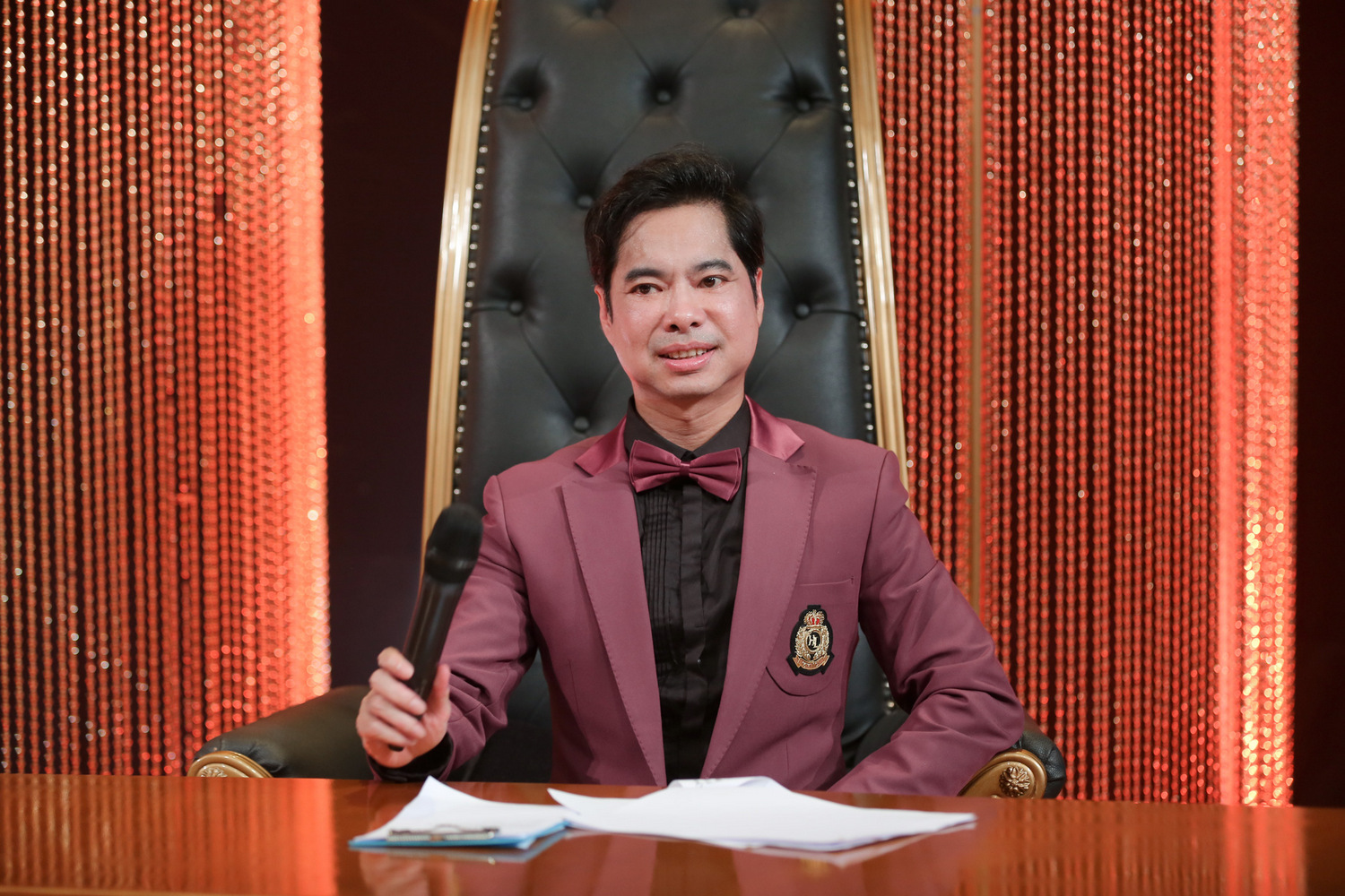 Giam khao Ngoc Son 4