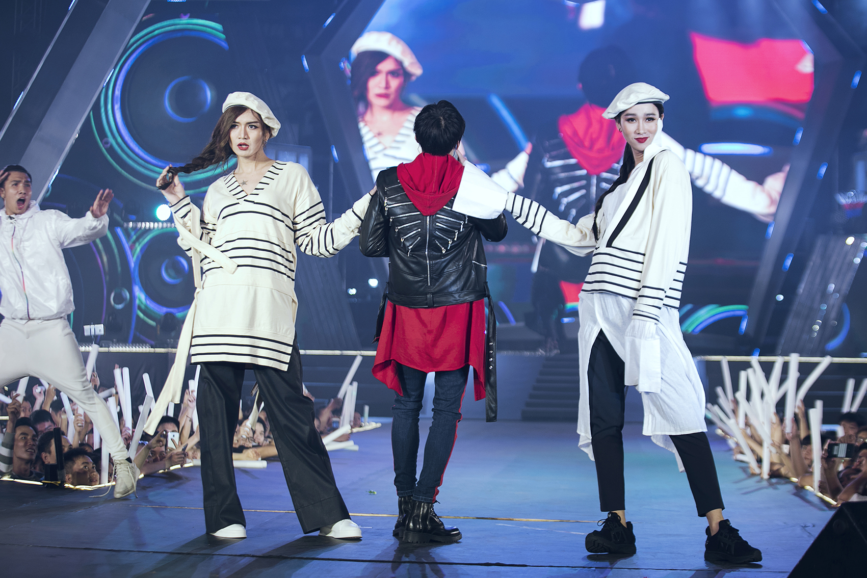 TRUONG THANH LONG STEPS OF GLORY 1