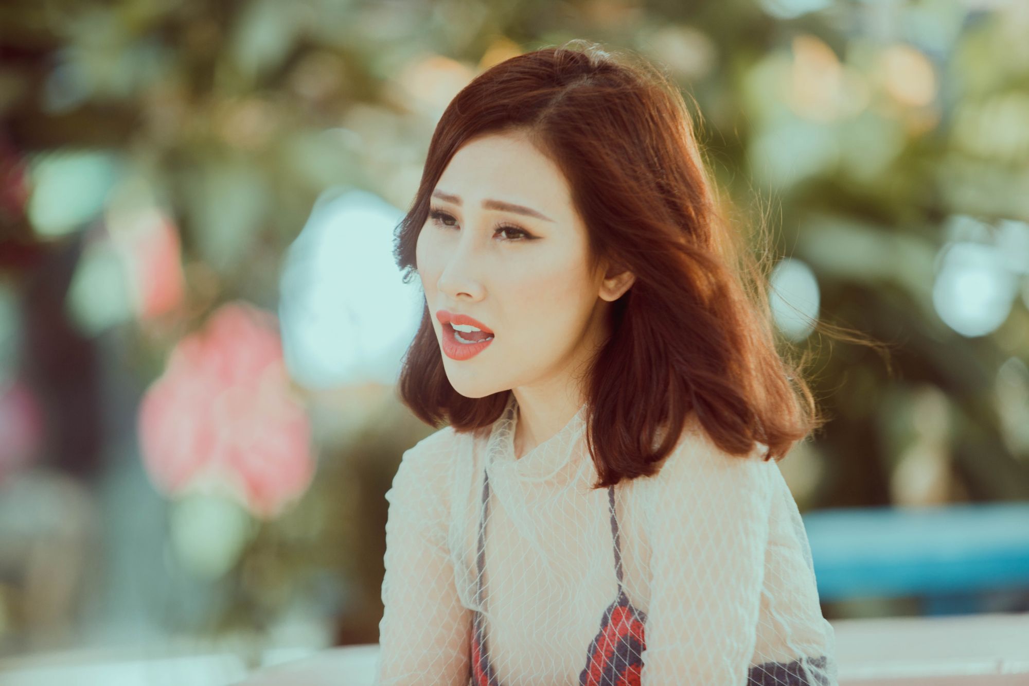 Yến Nhi: Yến Nhi là một trong những cái tên nổi bật trong thế giới giải trí Việt Nam. Với ngoại hình nóng bỏng và phong cách thời trang khác biệt, cô ấy đã thu hút được sự quan tâm của rất nhiều người. Với những bức ảnh xinh đẹp liên quan đến Yến Nhi, bạn sẽ được tận hưởng một trải nghiệm đầy cảm xúc và không thể quên.