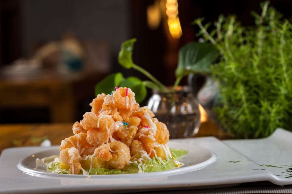 鳳梨蝦球Fried Shrimp with Pinneapple