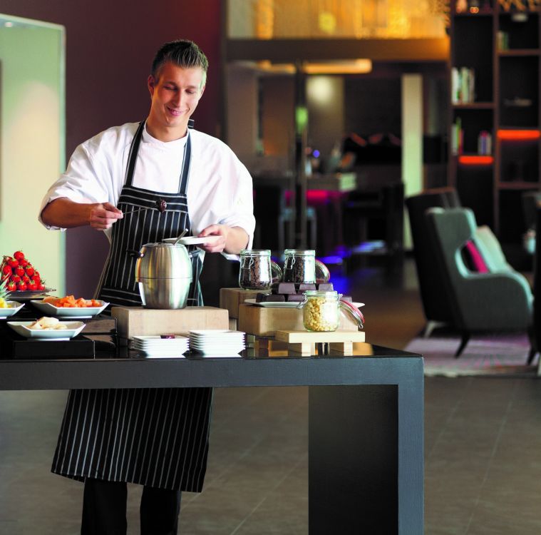 Chocolate Hour every afternoon at Movenpick Hotels   Resorts 01