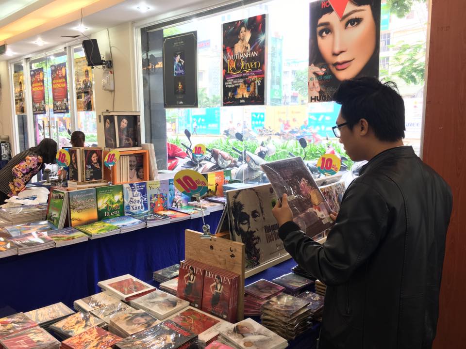 khan gia mua dia tai hoi cho