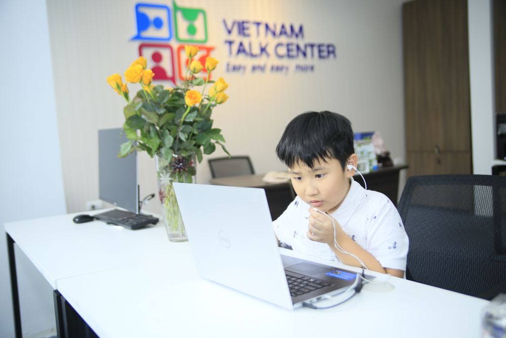 Hoc thu Tieng Anh tai Vietnam Talk
