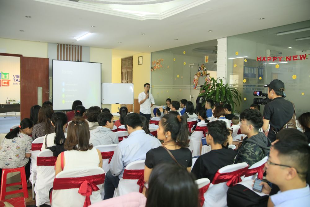 Toan canh Hoi thao