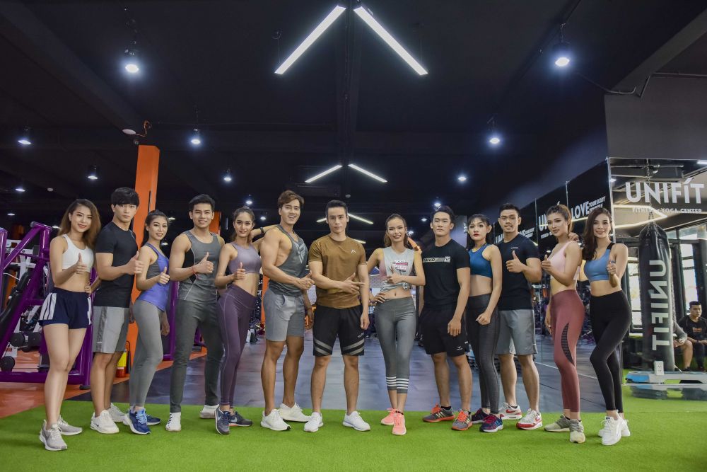 Nam vuong Cao Xuan Tai cung thi sinh H1