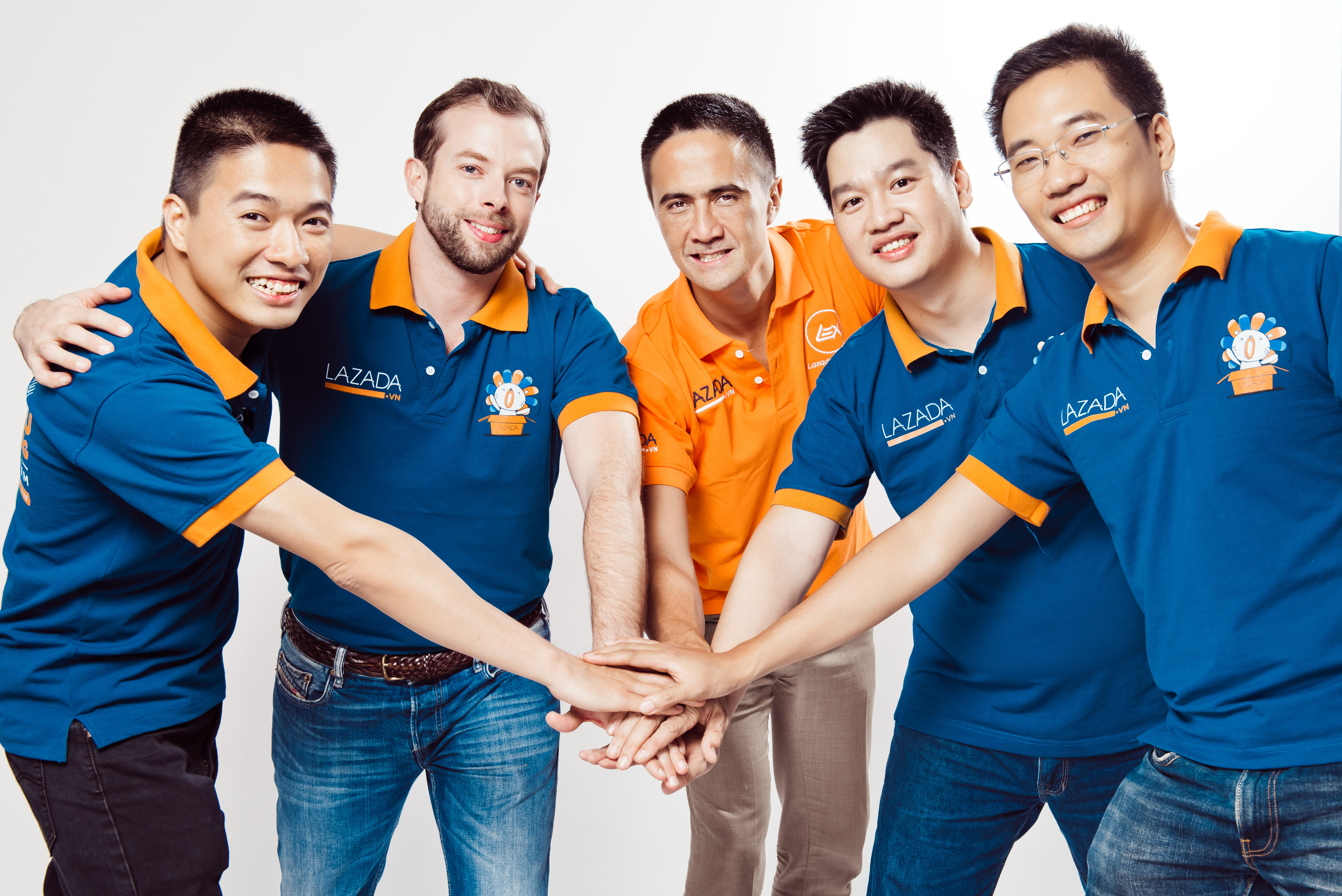 Ban l&atilde;nh đạo Lazada Việt Nam  năm mới 2016