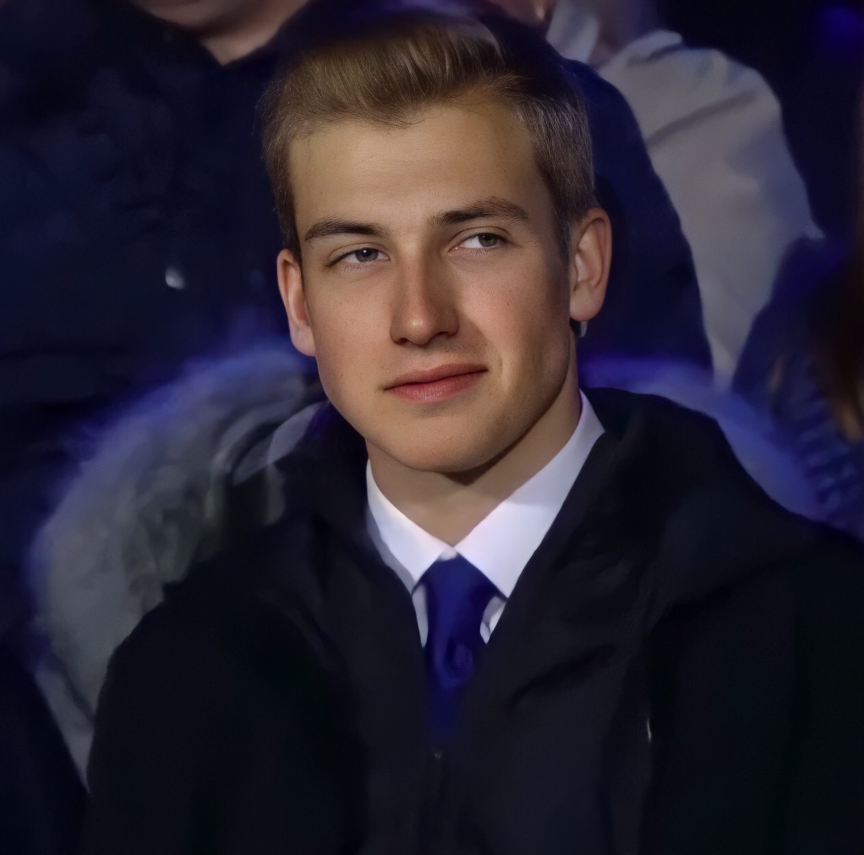 Con trai của Tổng thống Belarus với diện mạo điển trai và cuốn hút của một tài tử Hollywood khiến nhiều cô gái say mê. Hãy xem bức ảnh này để khám phá tình cảm ái tình của con trai Tổng thống nước bạn nhé.