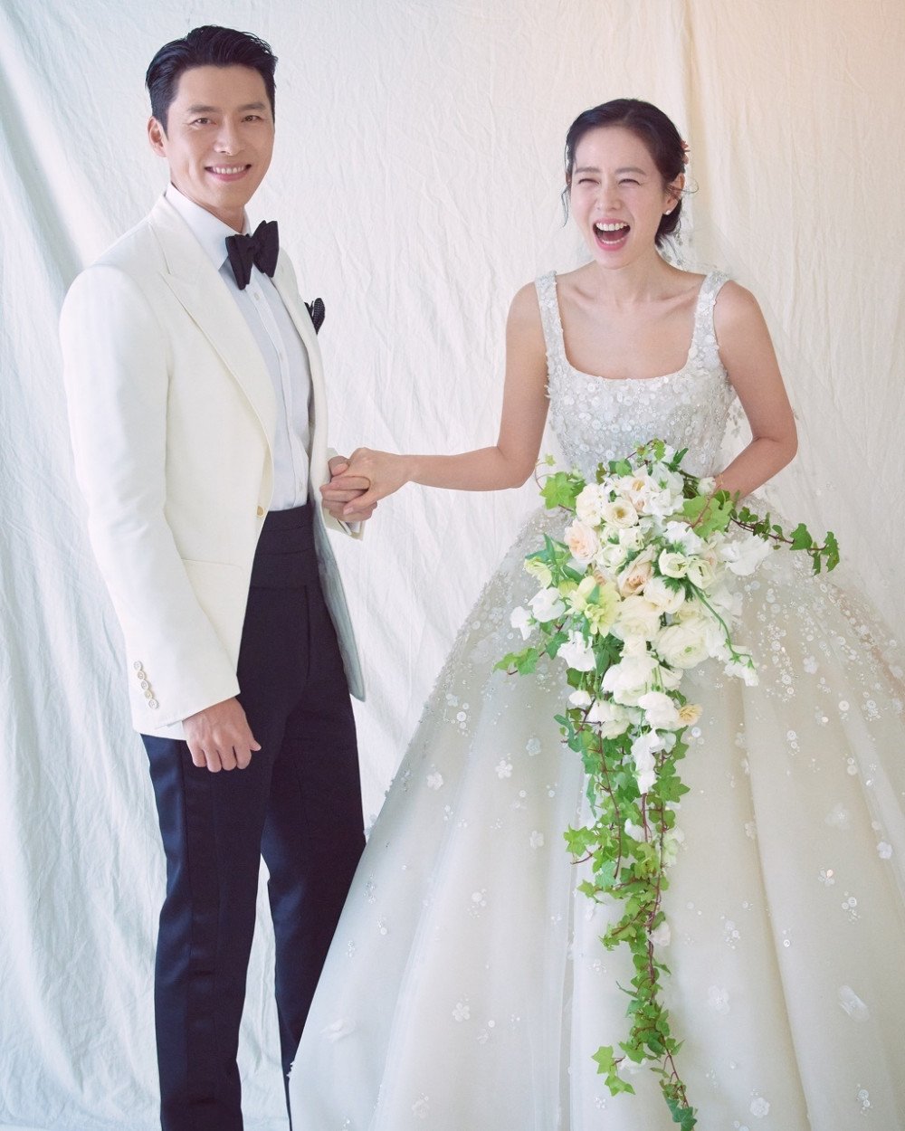 6 bộ váy cưới bạc tỷ của cô dâu Son Ye Jin  2sao
