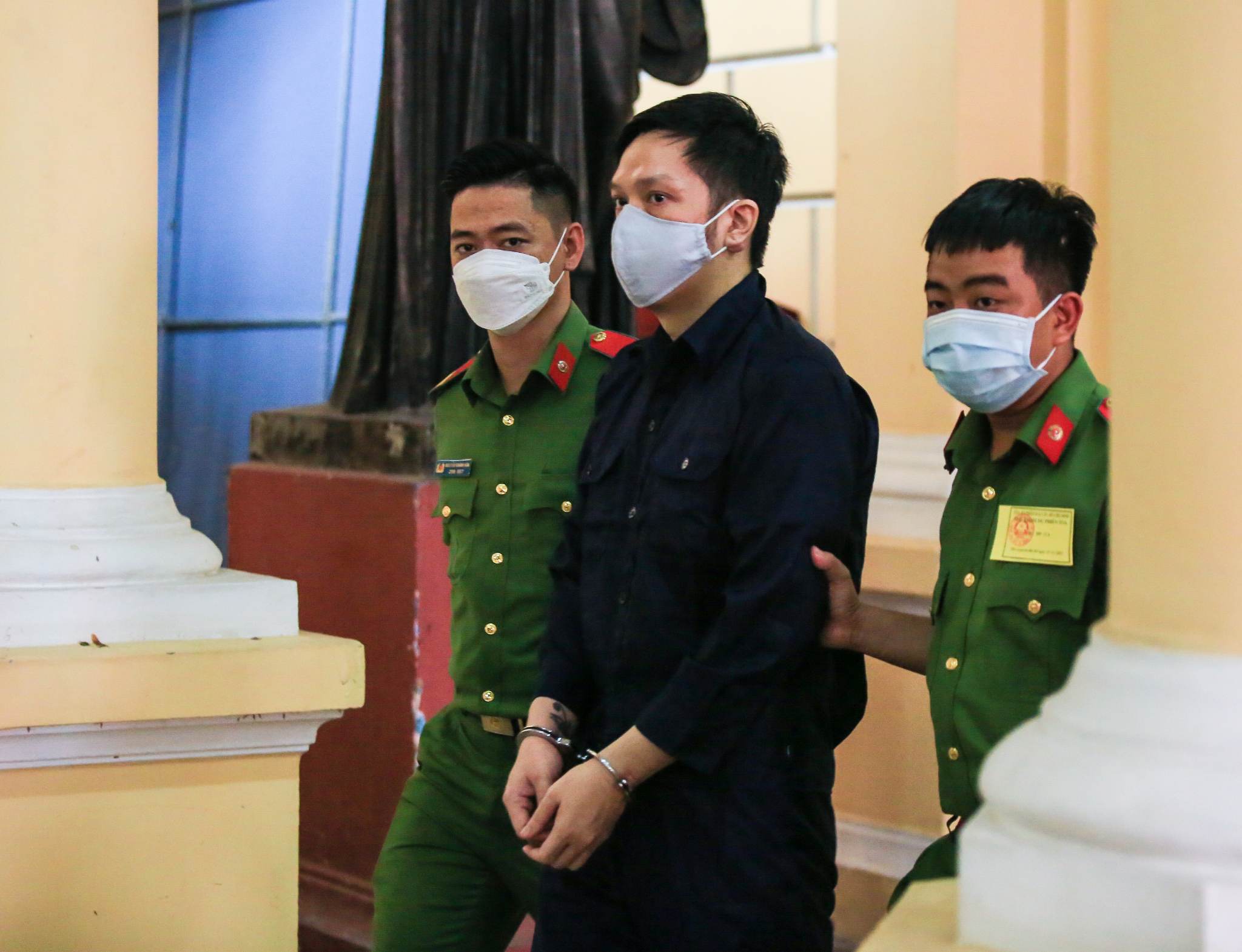 Tuyên 10 án tử hình trong vụ mua bán ma tuý ở Sơn La