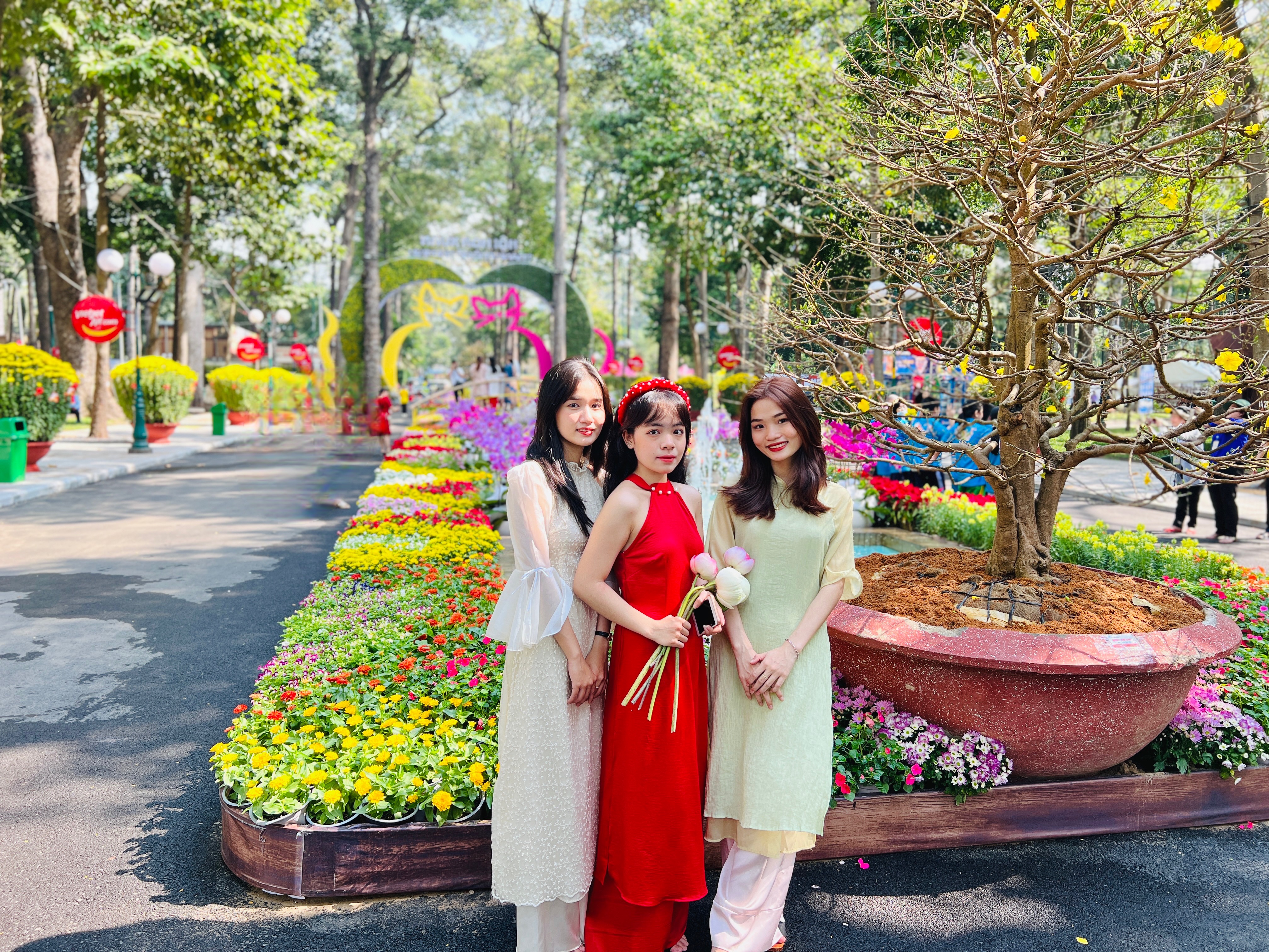Khai mạc lễ hội hoa Xuân tại vùng trồng hoa lớn nhất miền Bắc  Lễ hội   Vietnam VietnamPlus