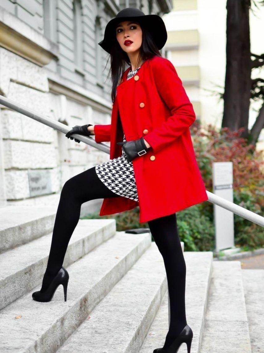 10 outfits với blazer sắc đỏ tô điểm vẻ đẹp cá tính của nàng công sở
