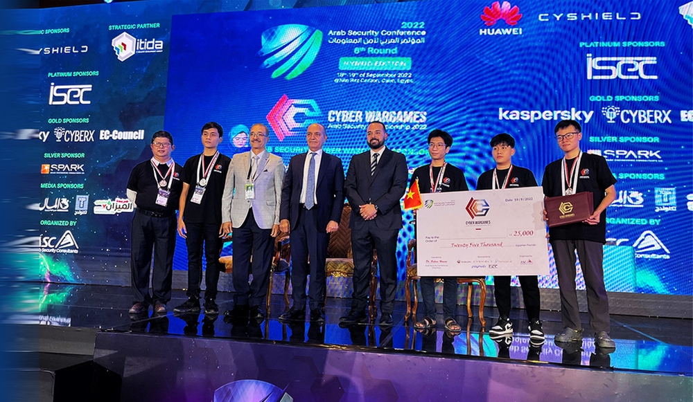Học IT tại Đại học Duy Tân với xếp hạng ngành TOP 300+ thế giới cùng các LAB IT của các tập đoàn tài trợ- Ảnh 6.