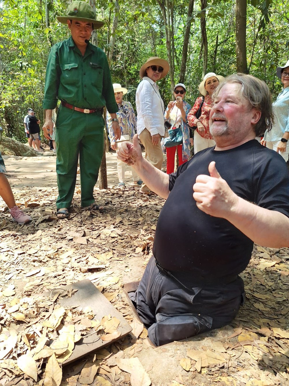 Phượt xuy&ecirc;n Việt bằng xe m&aacute;y: H&agrave;nh tr&igrave;nh kh&aacute;m ph&aacute; việt nam c&ugrave;ng Severi Kein&auml;l&auml; - Ảnh 9.