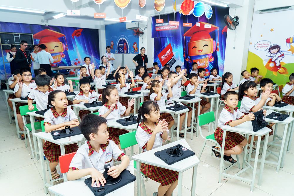 Từ công nghệ đến AI iSMART Education biến lớp học thành trải nghiệm học tiếng Anh mới mẻ - Ảnh 7. Từ công nghệ đến AI iSMART Education biến lớp học thành trải nghiệm học tiếng Anh mới mẻ - Ảnh 7.