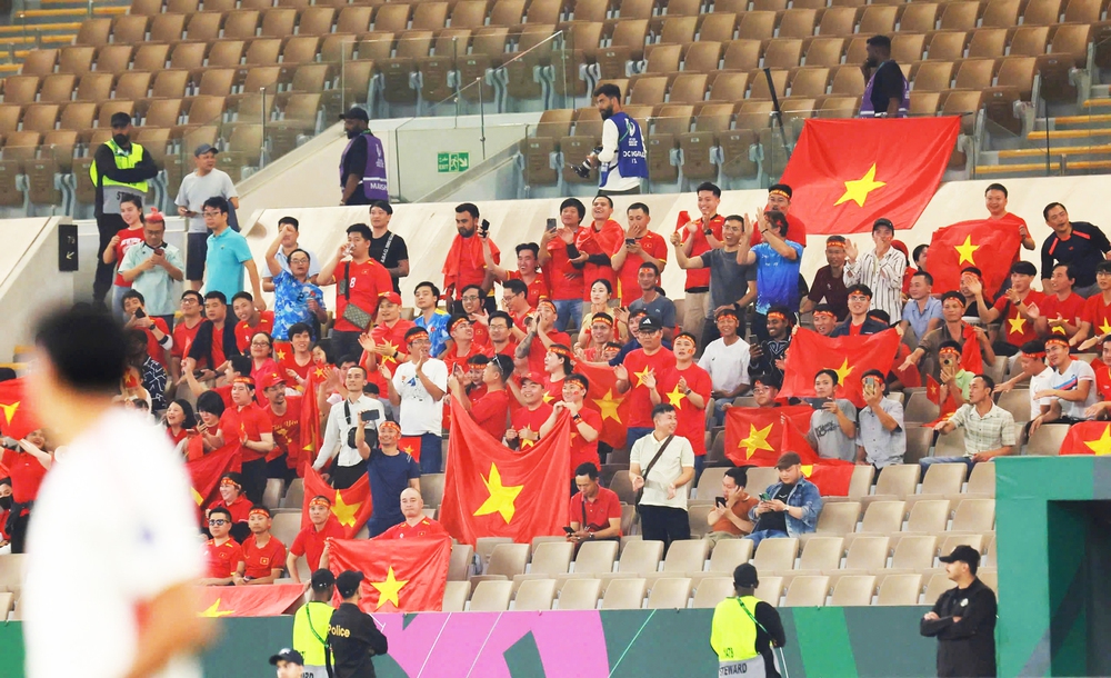 U . 23 Việt Nam v&agrave; giấc mơ từ c&aacute;c si&ecirc;u s&acirc;n vận động ngh&igrave;n tỉ - Ảnh 1.