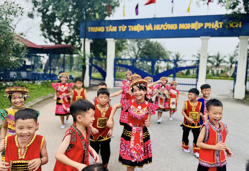 Doanh nhân Phạm Nhật Vượng: Liên tục mở rộng vòng tròn phụng sự - Ảnh 23.