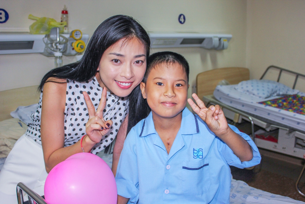 Ng&ocirc; Thanh V&acirc;n: &ldquo;T&ocirc;i mong con m&igrave;nh lớn l&ecirc;n trong một thế giới m&agrave; l&ograve;ng tử tế được xem trọng&rdquo; - Ảnh 3.