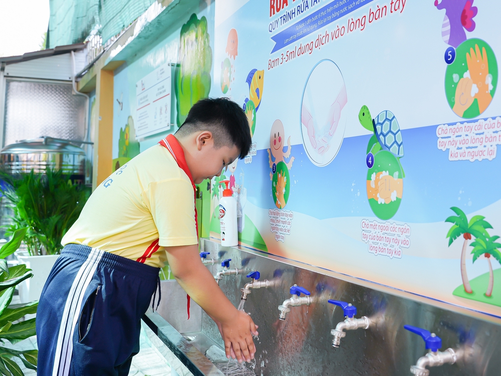 Nước sạch cho em: Khi sự đồng h&agrave;nh bắt nguồn từ điều cơ bản nơi trường học - Ảnh 17.
