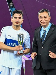 Chủ tịch VFF Trần Quốc Tuấn làm điều đặc biệt ở chung kết AFC Challenge League 