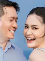 Đoàn Di Băng: Từ ca sĩ 'chỉ hát đúng 3 show' đến danh xưng 'thánh nổ' cùng loạt ồn ào gây sốc dư luận