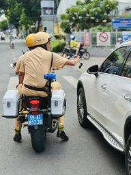 Hàng loạt tài xế bị CSGT phạt nguội vì thói quen dừng đỗ xe những nơi này