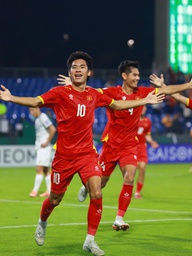 HLV Kim Sang-sik lại thay người như thần, U.23 Việt Nam đánh bại Kyrgyzstan nghẹt thở phút chót