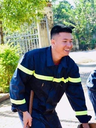Phía sau lời hẹn cơm nhà