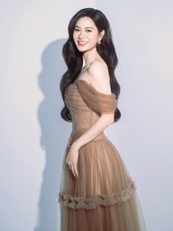 Lâm Vỹ Dạ nói gì về sự thay đổi ngoại hình?