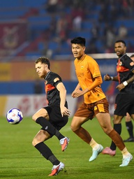 HAGL thắng 2 trận liên tiếp, ‘tòa tháp’ 1,95 m nói điều tuyệt vời!