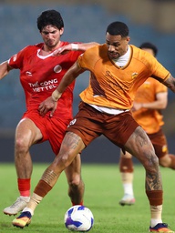 Bảng xếp hạng V-League mới nhất: HAGL thua nhưng có vị trí cực bất ngờ, CLB CAHN lừng lững tốp 1