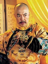 'Càn Long' Trương Thiết Lâm phải ngồi xe lăn ở tuổi 69