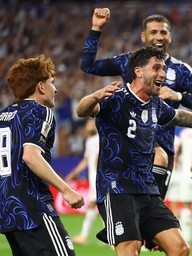 FIFA ‘chiều’ Argentina hết nấc trước bán kết gặp Anh, gợi lại 'điềm lành' Maradona