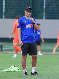 HLV Kim Sang-sik gọi gương mặt thân quen lên đội tuyển Việt Nam: Vá lại hàng thủ khi chia tay Duy Mạnh
