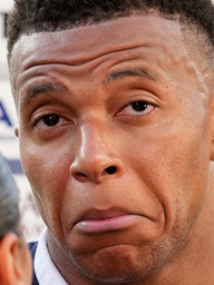 Mbappe thoát thẻ đỏ ngoạn mục vì… không che miệng, phát biểu gây sốc ‘Paraguay cứ nghĩ Pháp chơi đẹp cơ’