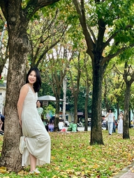 TP.HCM có một ‘con đường mùa thu’ đẹp như phim Hàn, giới trẻ mê mẩn