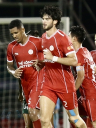 Cầu thủ Việt kiều tỏa sáng ở V-League, HLV Kim Sang-sik không còn lo nhân sự đội tuyển Việt Nam