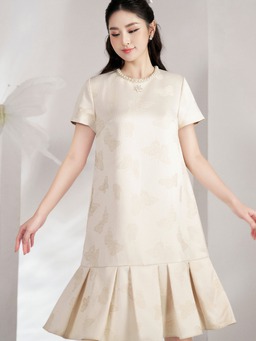 Cùng mẹ bầu chinh phục quãng thời gian thai kỳ với trang phục sang chảnh, hiện đại