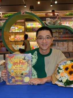 Chàng trai Việt vẽ sách Harry Potter: 'Tôi rất áp lực'