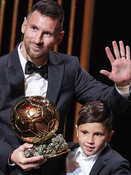 France Football từ chối trao danh hiệu siêu Quả bóng vàng cho Messi