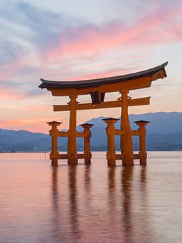 Đền Itsukushima: Hòn ngọc kiến trúc trên biển tại Nhật Bản