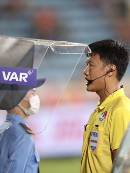 Vòng 4 V-League: Hai trận đấu nóng có dùng VAR, danh tính trọng tài được giữ kín