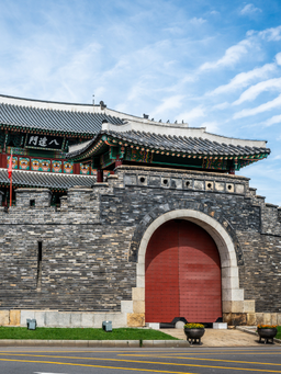 Thành cổ Hwaseong -  Viên ngọc kiến trúc cổ của Hàn Quốc