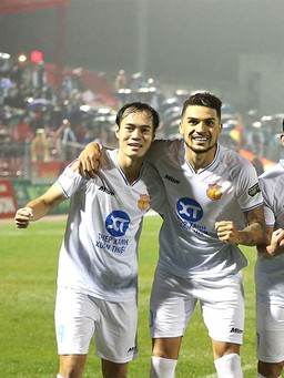 Bảng xếp hạng vòng 4 V-League mới nhất: CLB Nam Định 'bay cao'