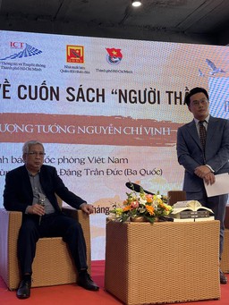 Thượng tướng Nguyễn Chí Vịnh giao lưu, kể về người thầy tình báo tài năng