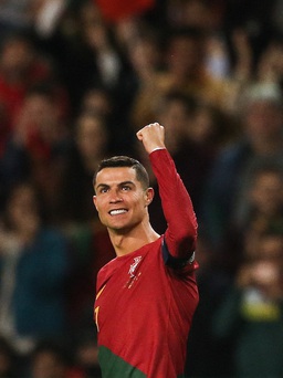 Vòng loại EURO 2024: Ronaldo phá kỷ lục khoác áo đội tuyển mọi thời đại