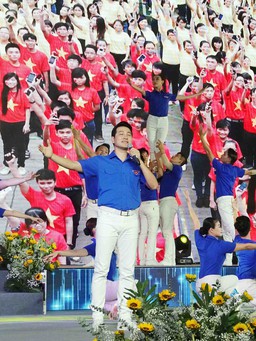 Sôi động lễ hội Thanh niên nhân kỷ niệm Ngày thành lập Đoàn 26.3