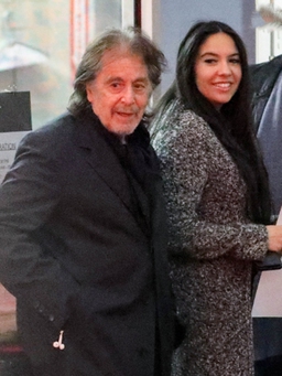 'Bố già' Al Pacino không tin có con ở tuổi 83, yêu cầu xét nghiệm DNA